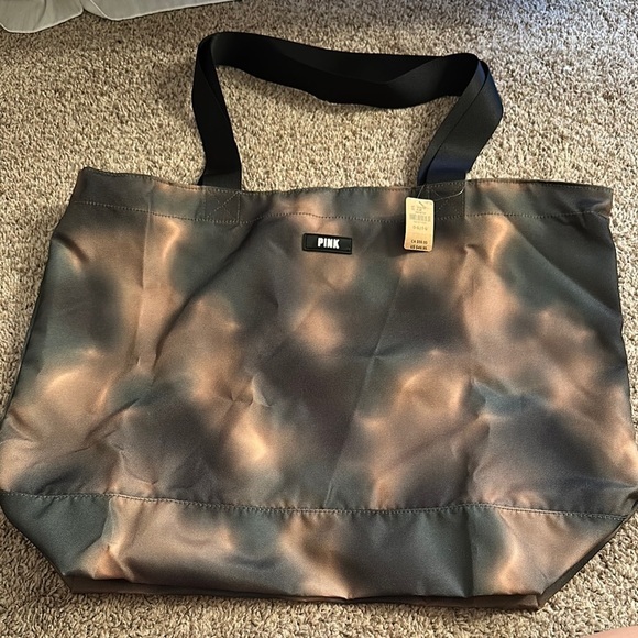 PINK Victoria's Secret Handbags - Victoria’s Secret Weekender Tote NWT